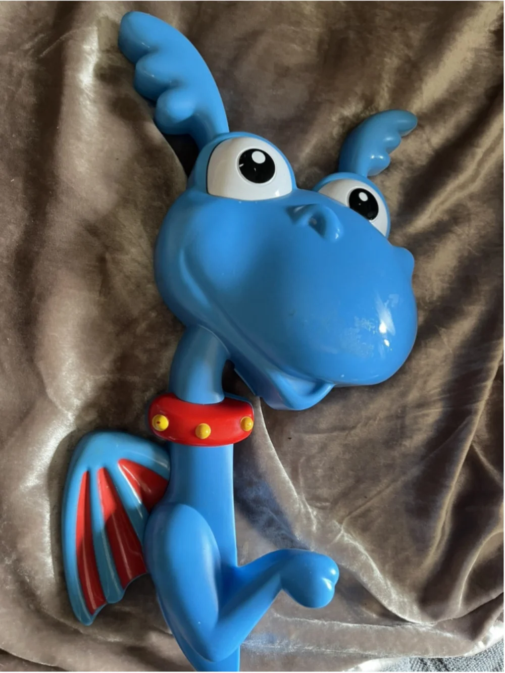 Doc McStuffins STUFFY ~ Disney Blue Dragon ~ WALL DECOR , HANG ON WALL? SEE